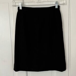 Giorgio Armani Vintage 100% Wool Pencil Skirt Black Made in Italy Women’s size 6